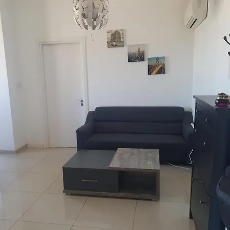 3bedroom With Side Sea View In Larnaka